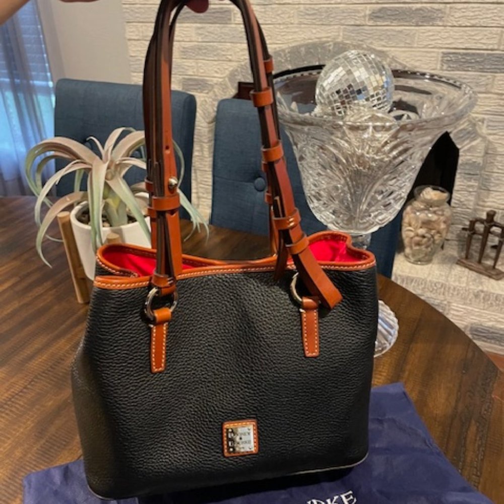 Dooney & Bourke Pebble Grain Black and Tan Small Brianna NWOT - Picture 3 of 16